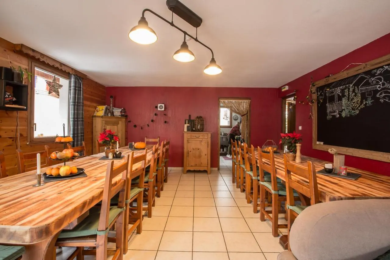 Gite Ancolie Bleue Abries Guest house